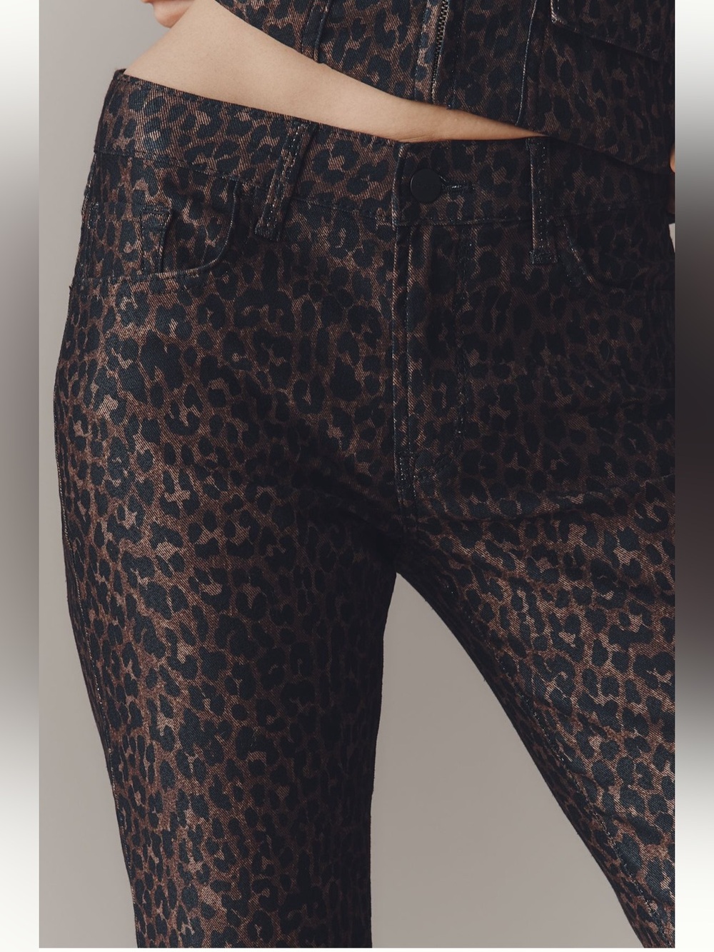 NWT Pilcro High-Rise Animal-Print
Flare Jeans - Picture 3 of 6